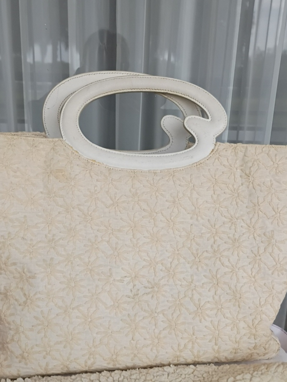 Oscar de la Renta Cream Quilted Floral Tote with White Handles